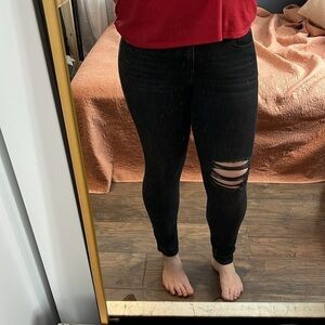 Gap Black True Skinny Ripped Knee Jeans 31R